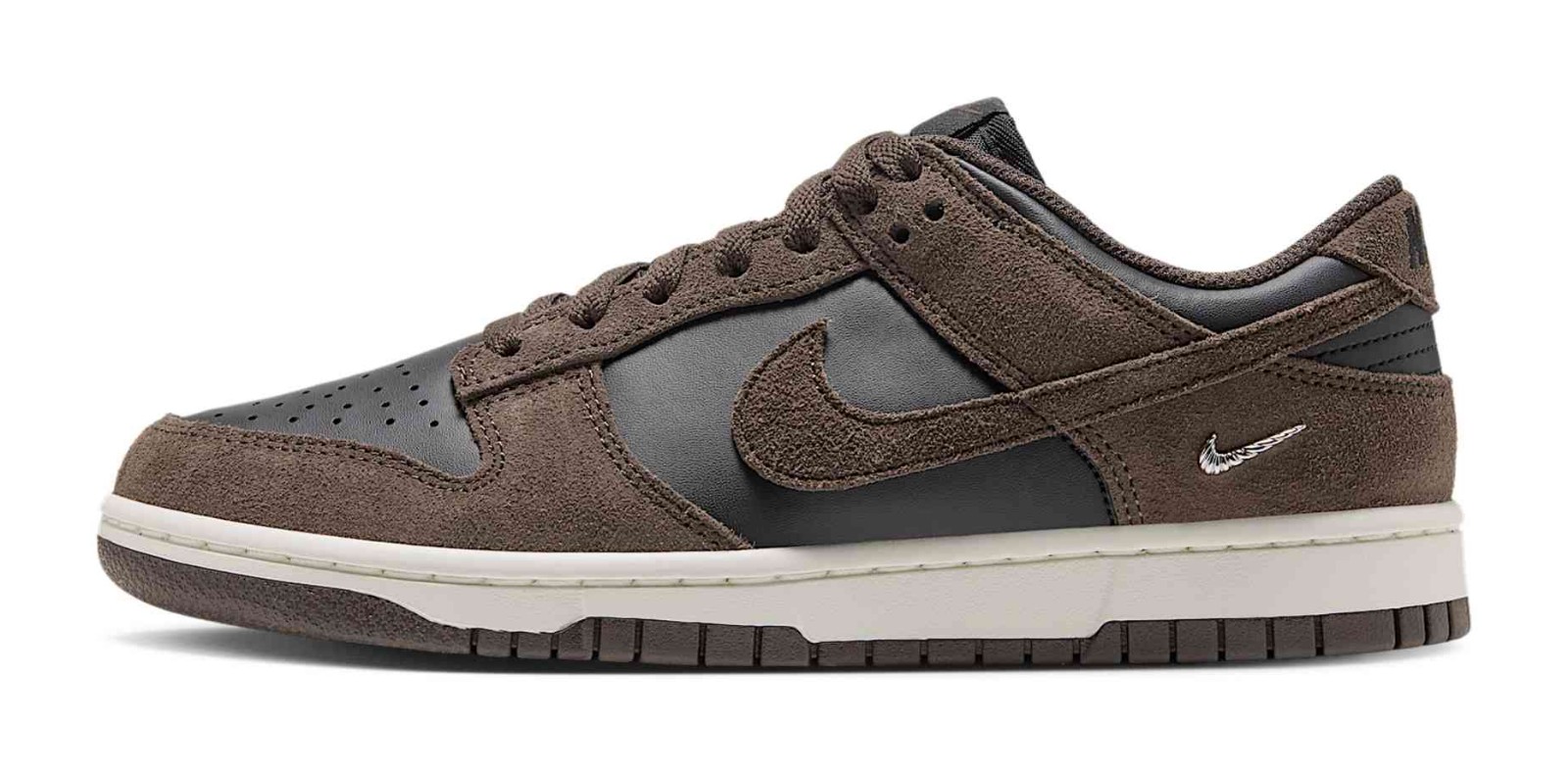 Nike Dunk Low "Black & Sail"