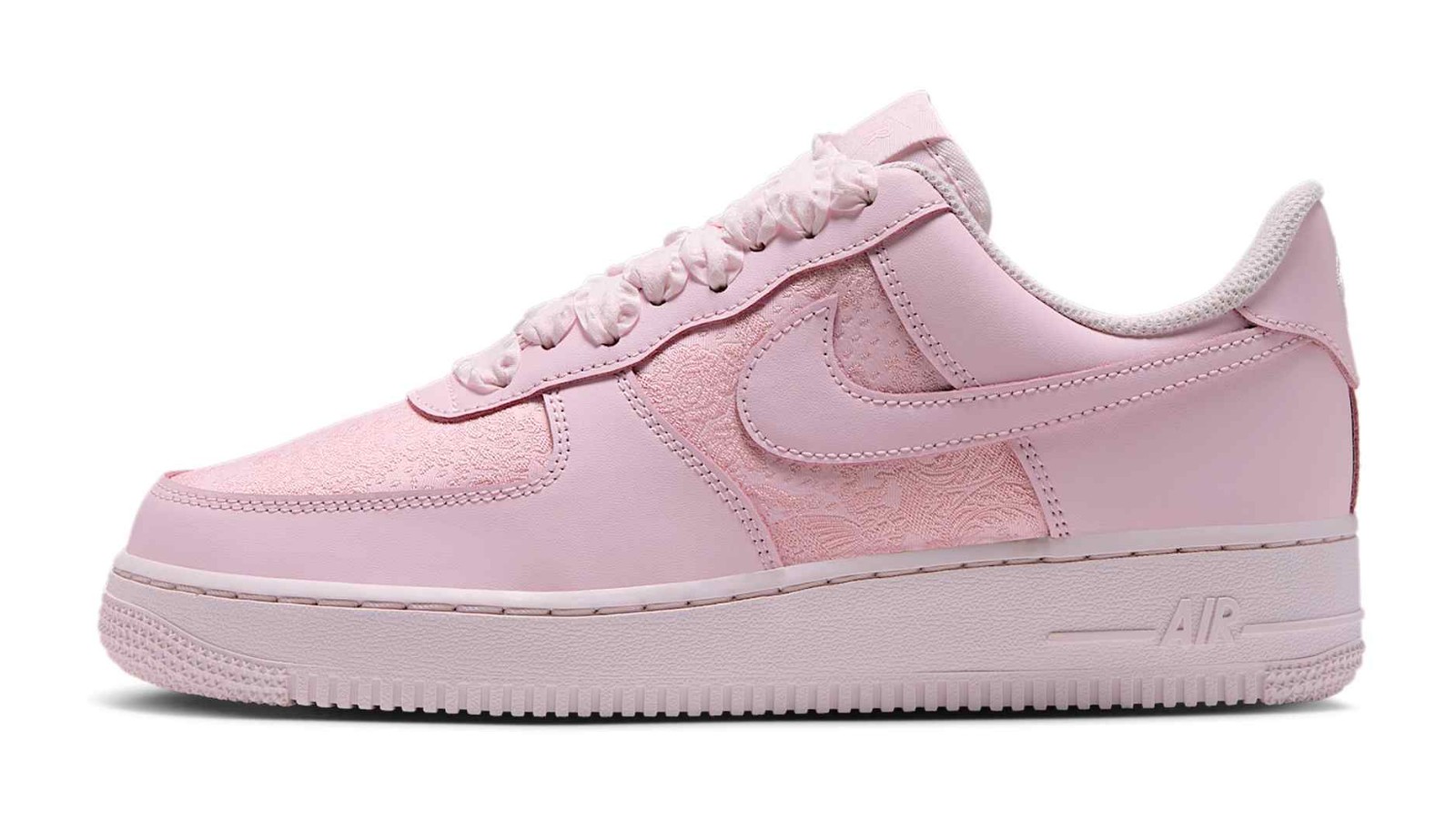 Nike Air Force 1 Low '07 SE "Arctic Pink & Metallic Summit White"