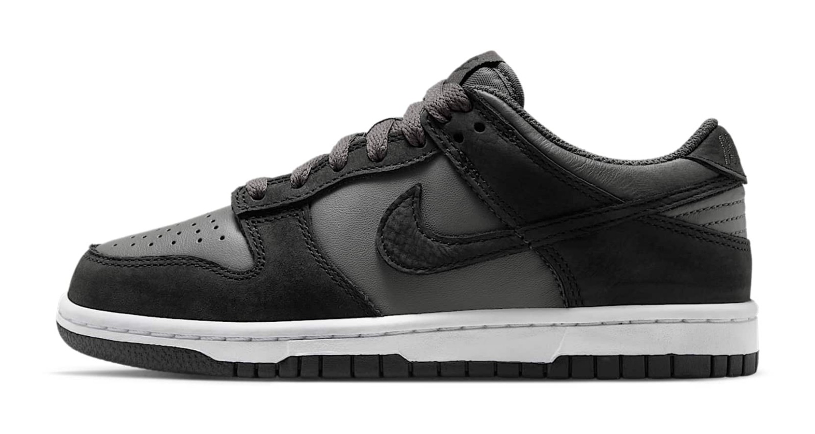 Nike Dunk Low SE "Medium Ash & White"