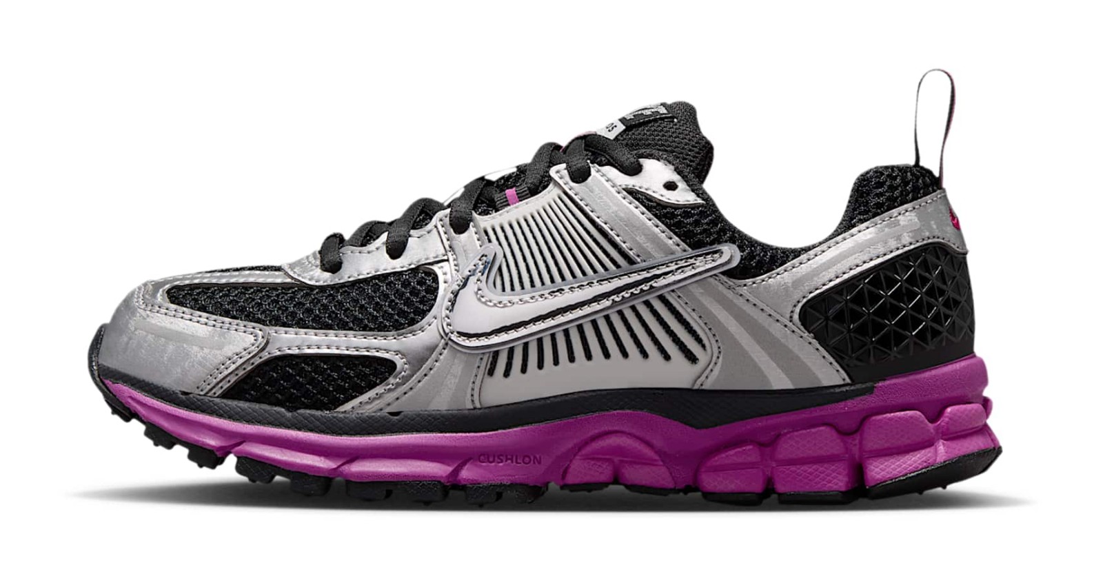 Nike Vomero 5 "Off Noir & Fire Pink"