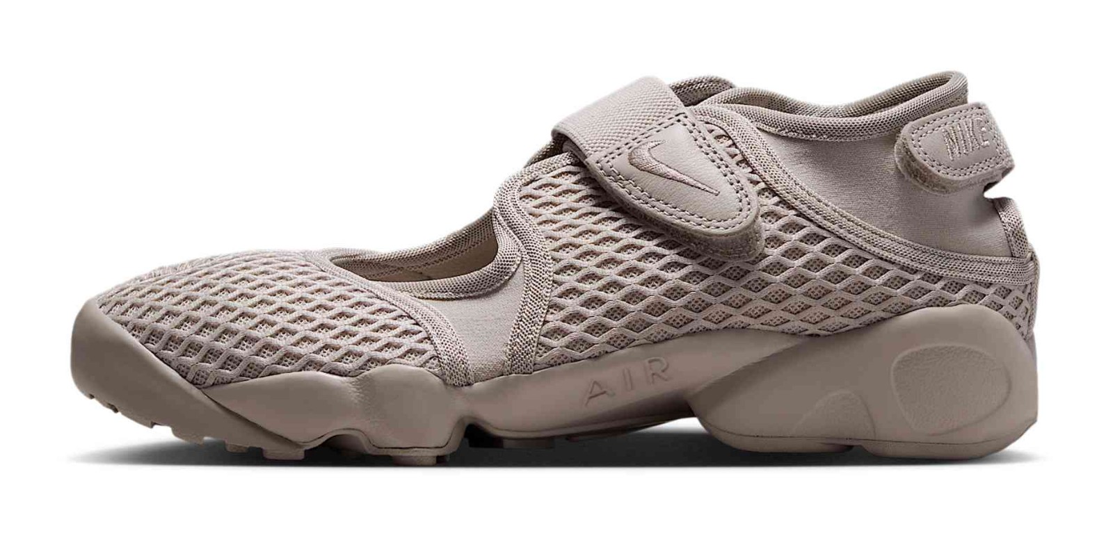 Nike Air Rift "Cream Ii & Light Orewood Brown"