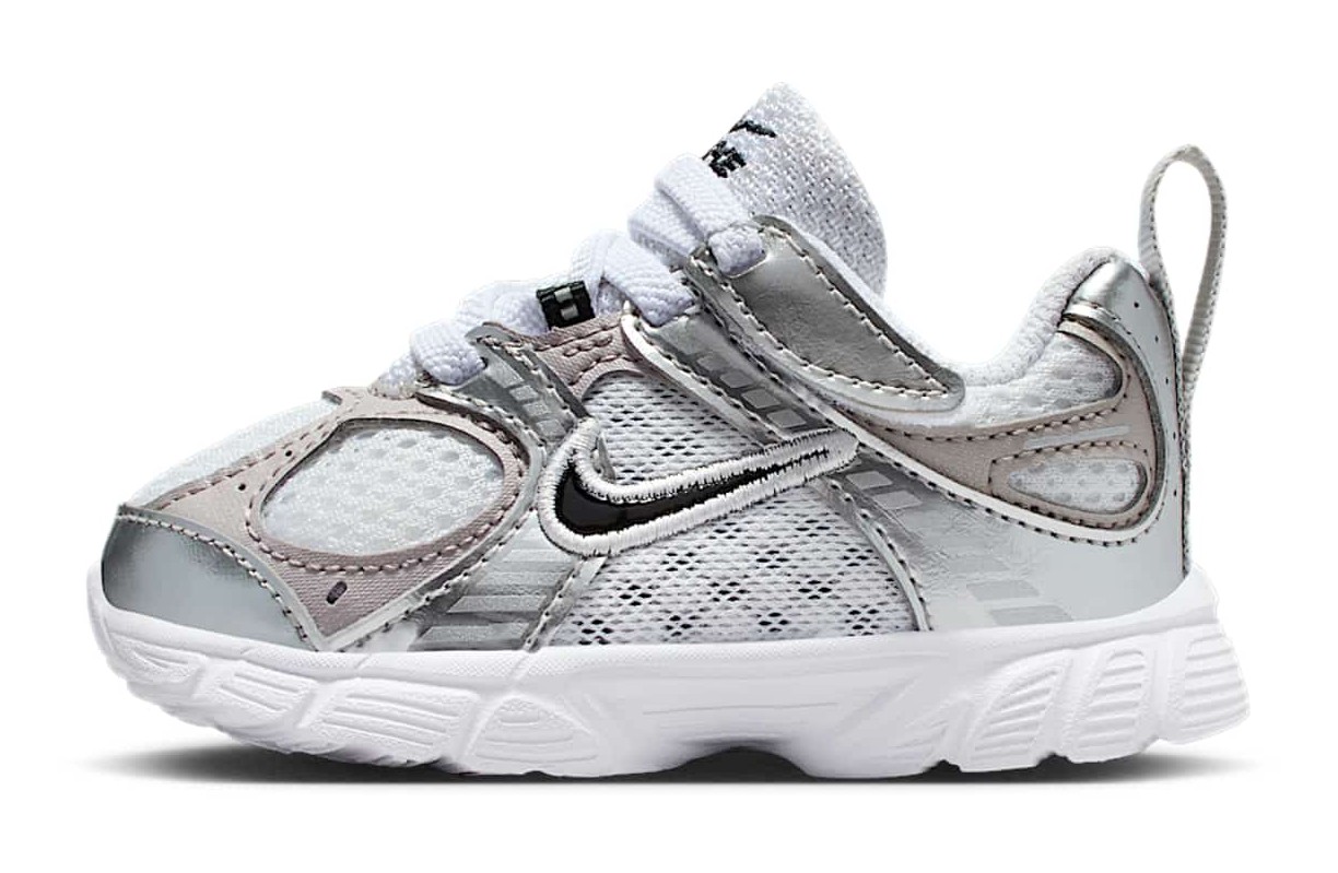 Nike V5 RNR "White & Vast Grey"