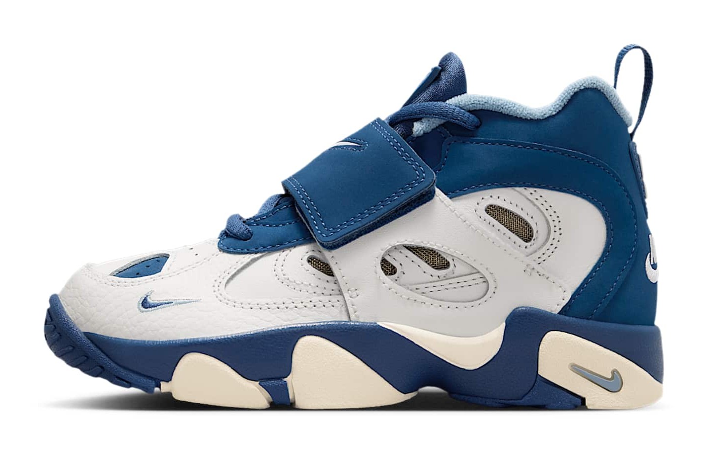 Nike Diamond Turf 2
