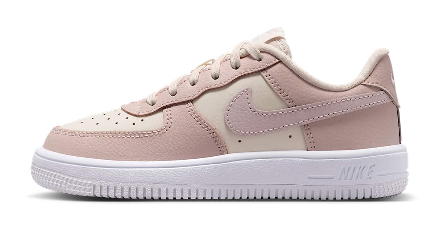 Nike Force 1 Low Essential+