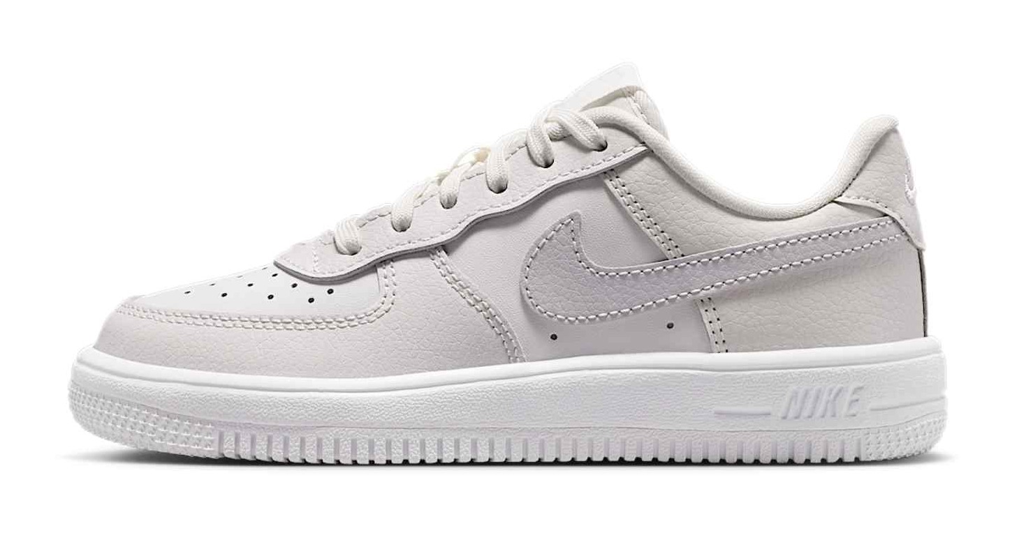 Nike Force 1 Low Essential+