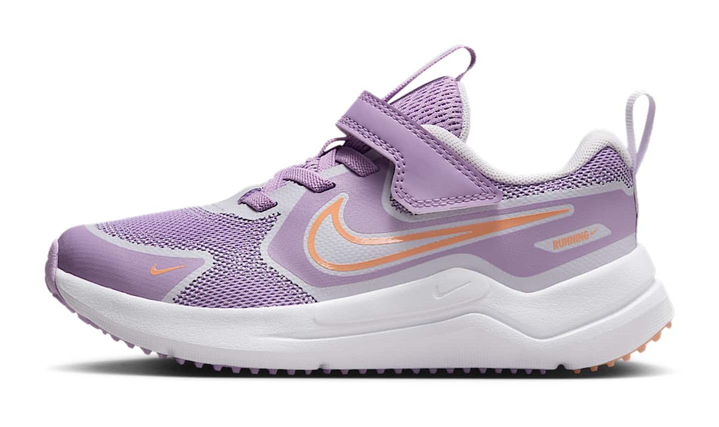 Nike Cosmic Runner